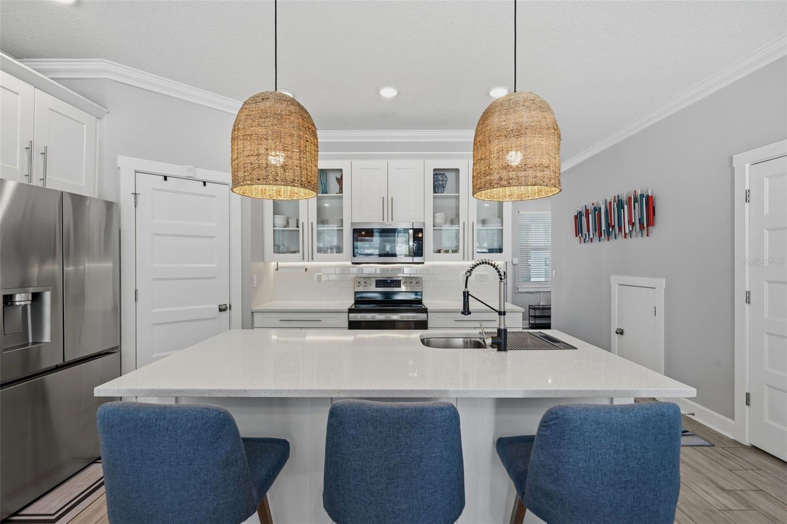 CRESTMONT - Residential