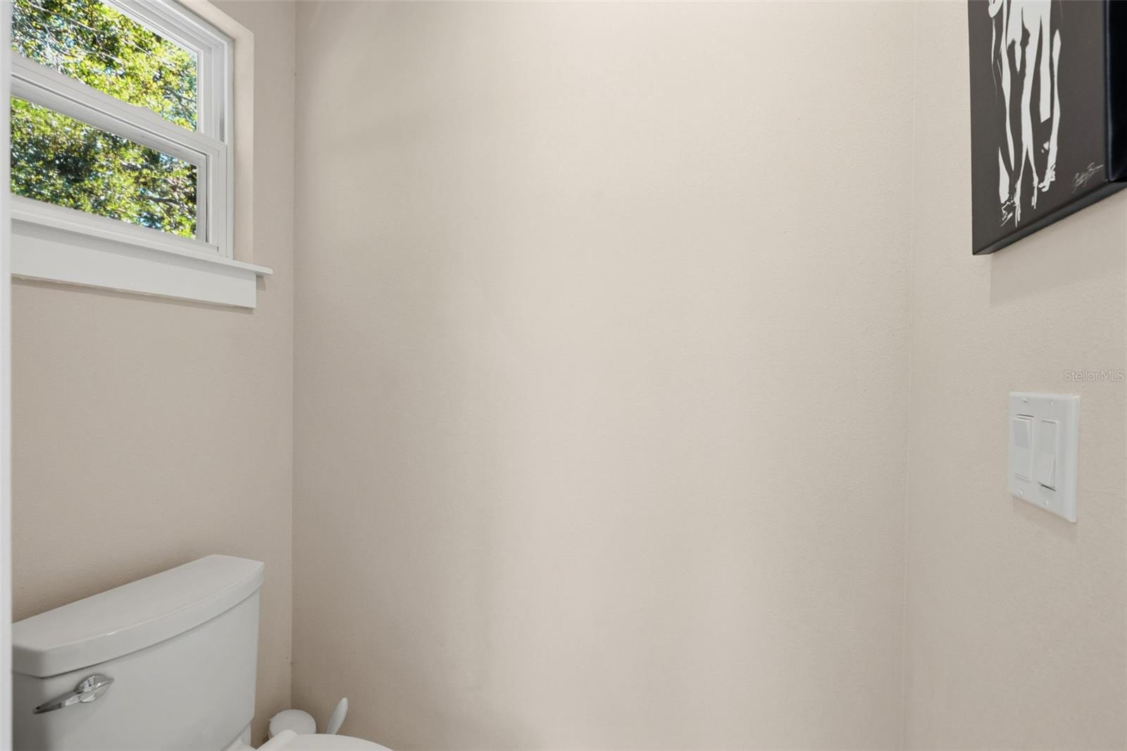 CRESTMONT - Residential