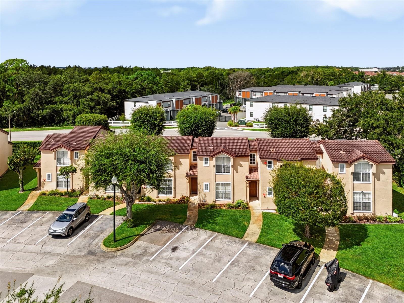 3176 TAMARIND CIRCLE 19