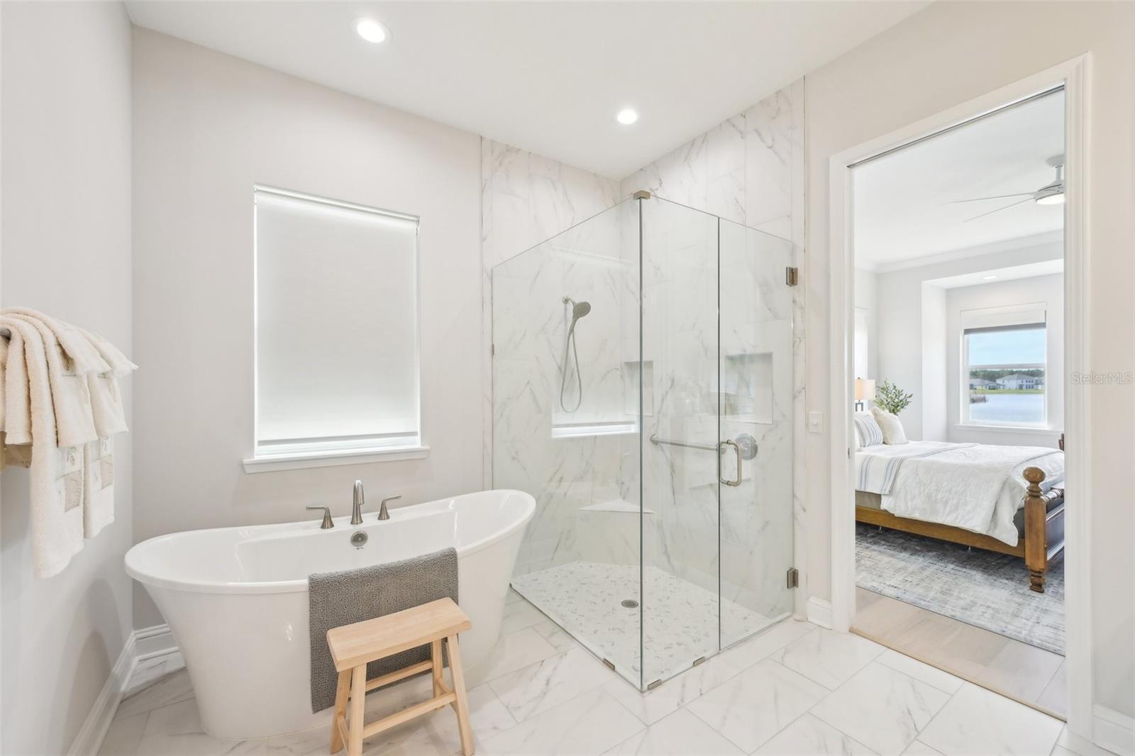 SILVER LANDING - Residential