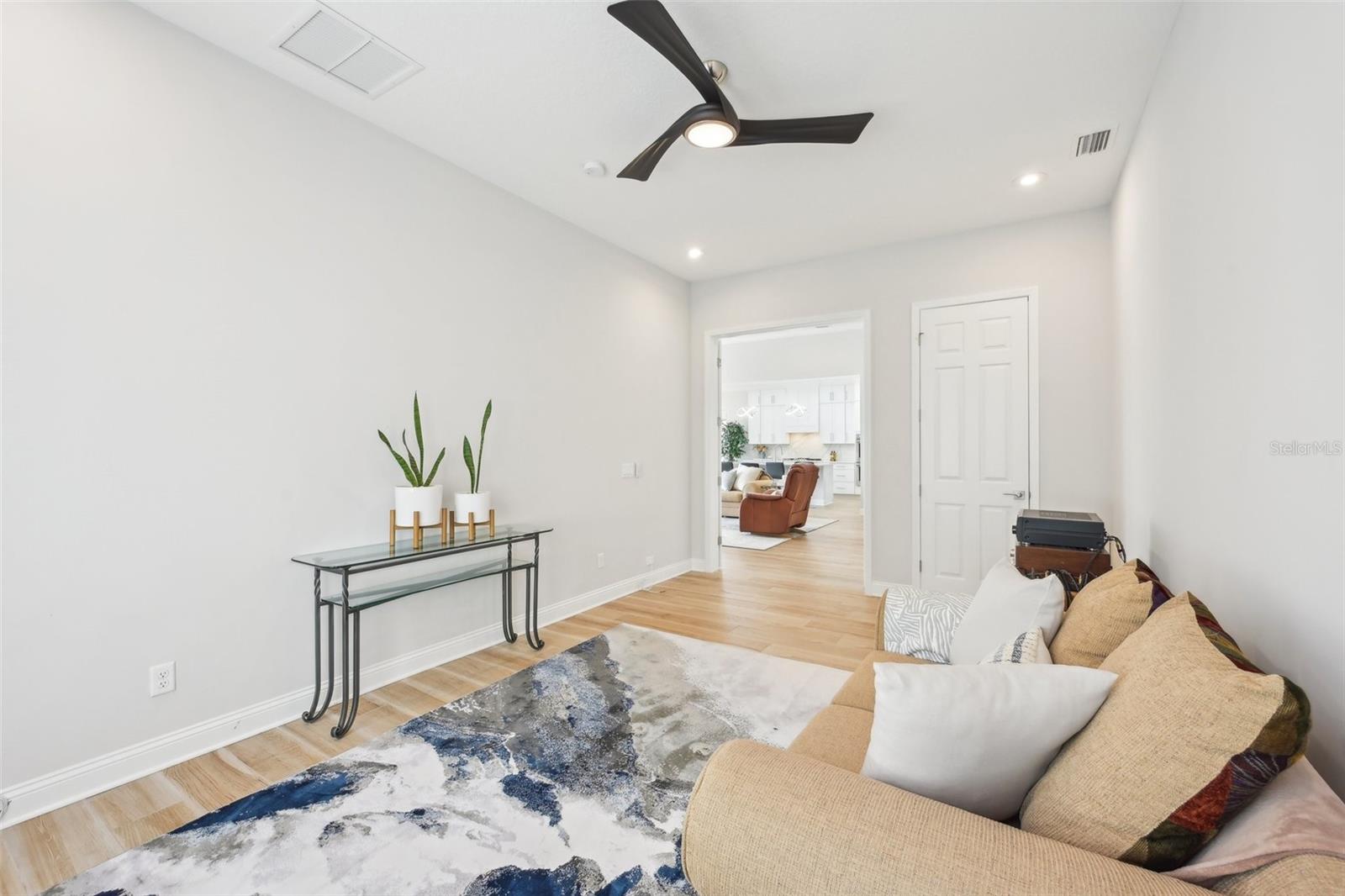 SILVER LANDING - Residential