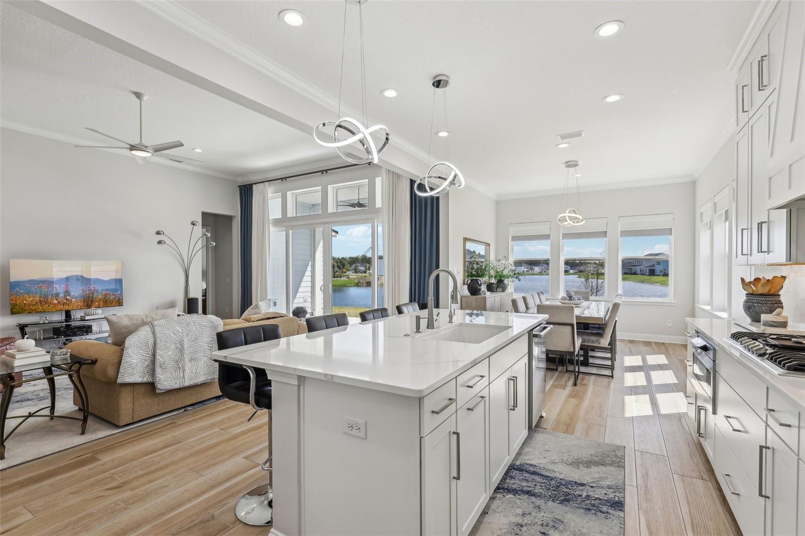 SILVER LANDING - Residential