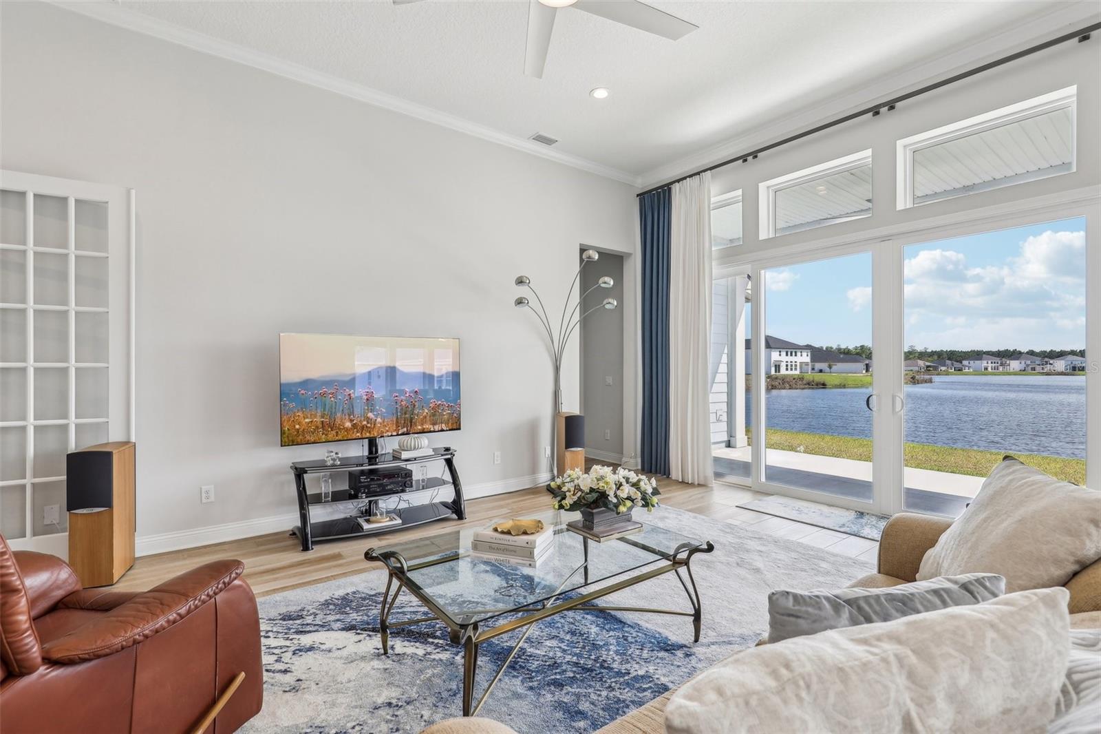 SILVER LANDING - Residential