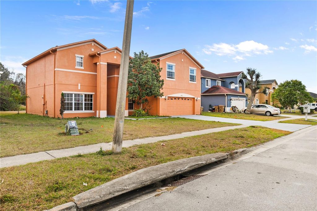 Photo of 4516 Ficus Tree Road, Kissimmee, FL 34758 (MLS # S5142552)