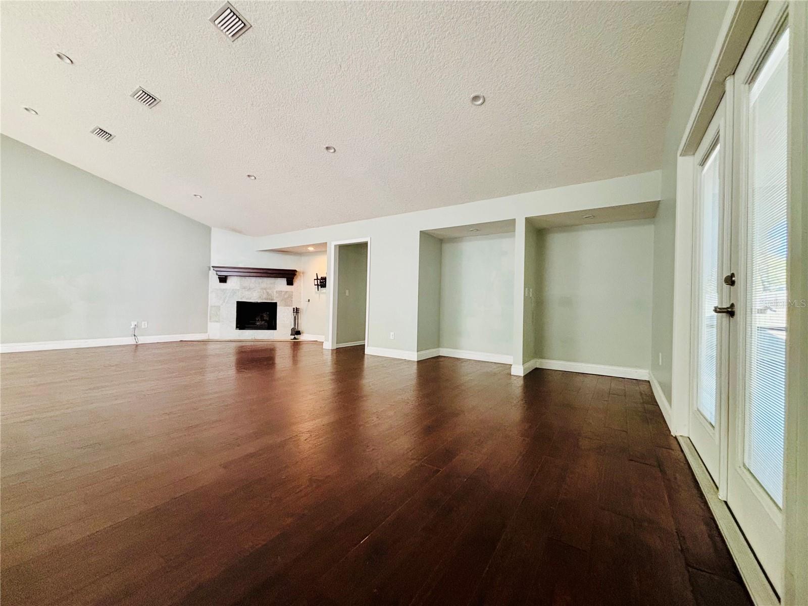 THE WOODS - Residential