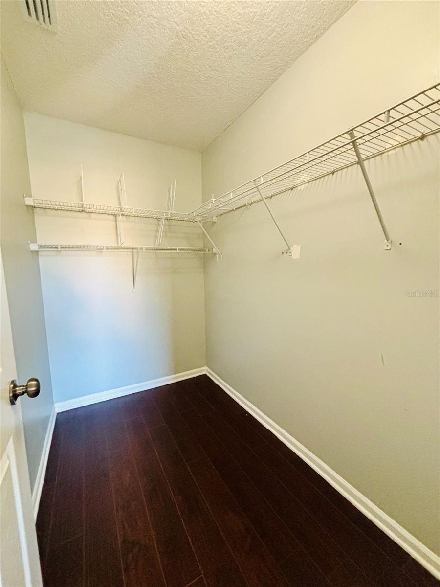 THE WOODS - Residential