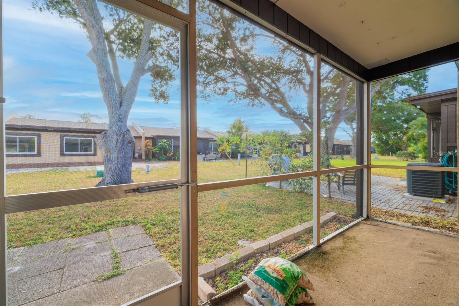 BENT TREE - Residential