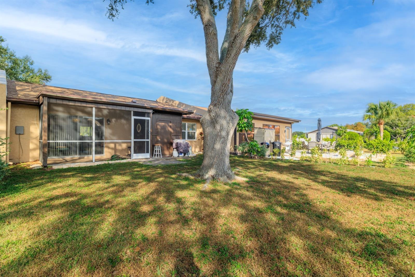 BENT TREE - Residential