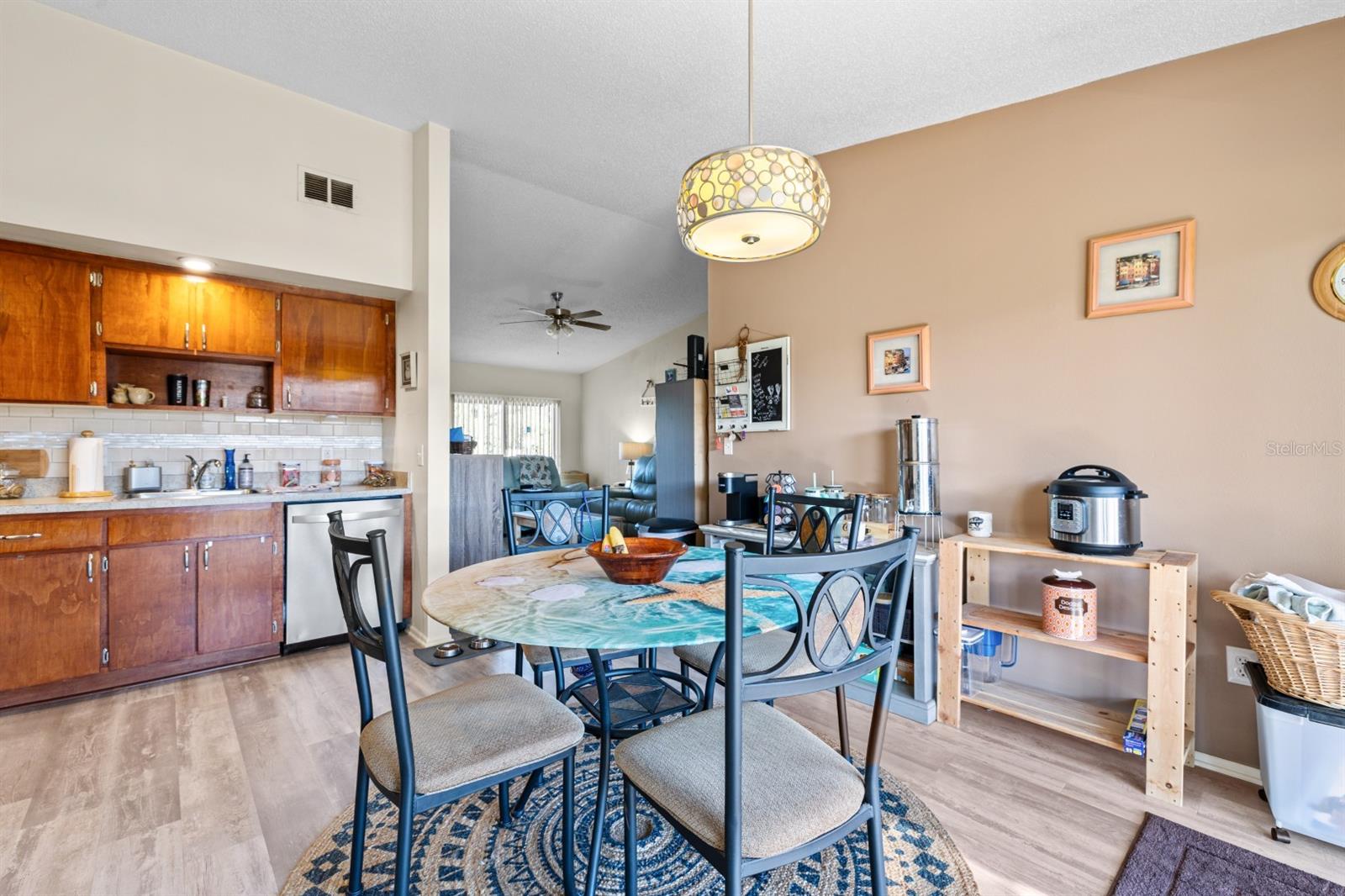 BENT TREE - Residential