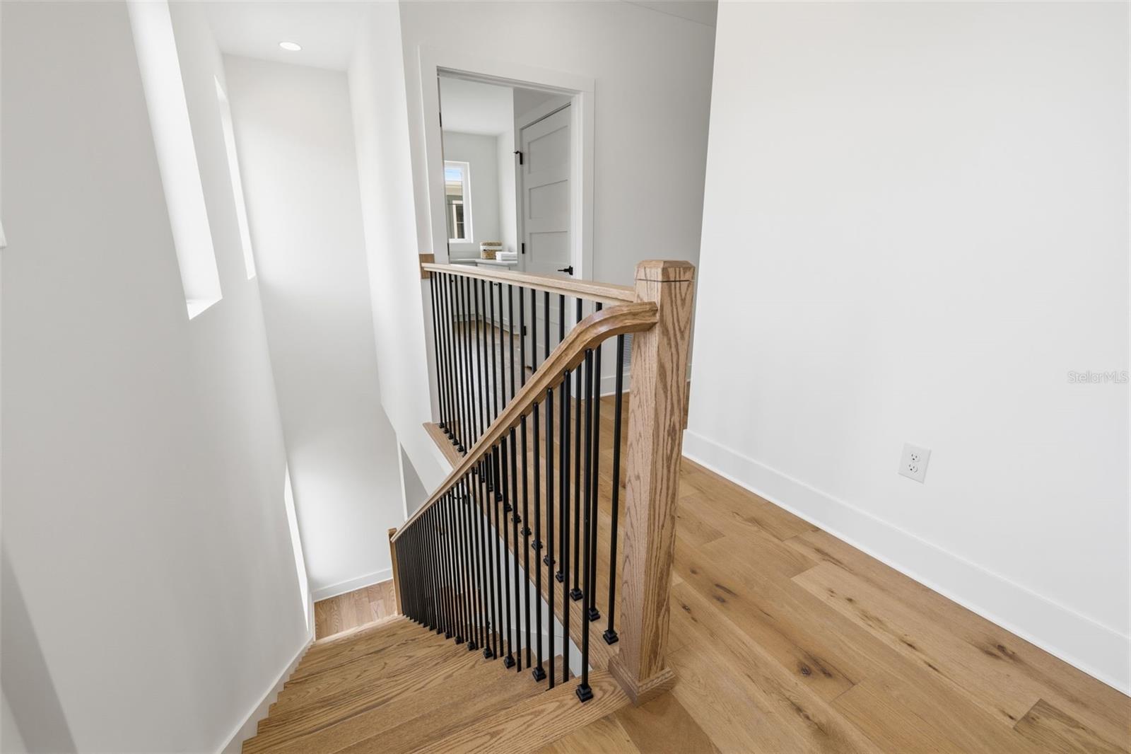 ALBANY WALK TOWNHOMES - Residential