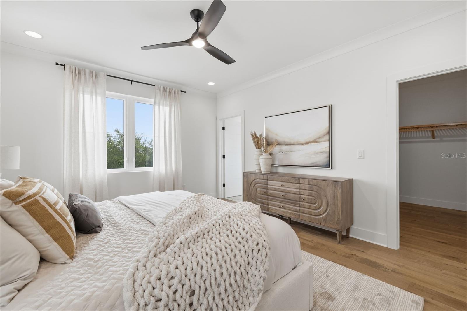 ALBANY WALK TOWNHOMES - Residential