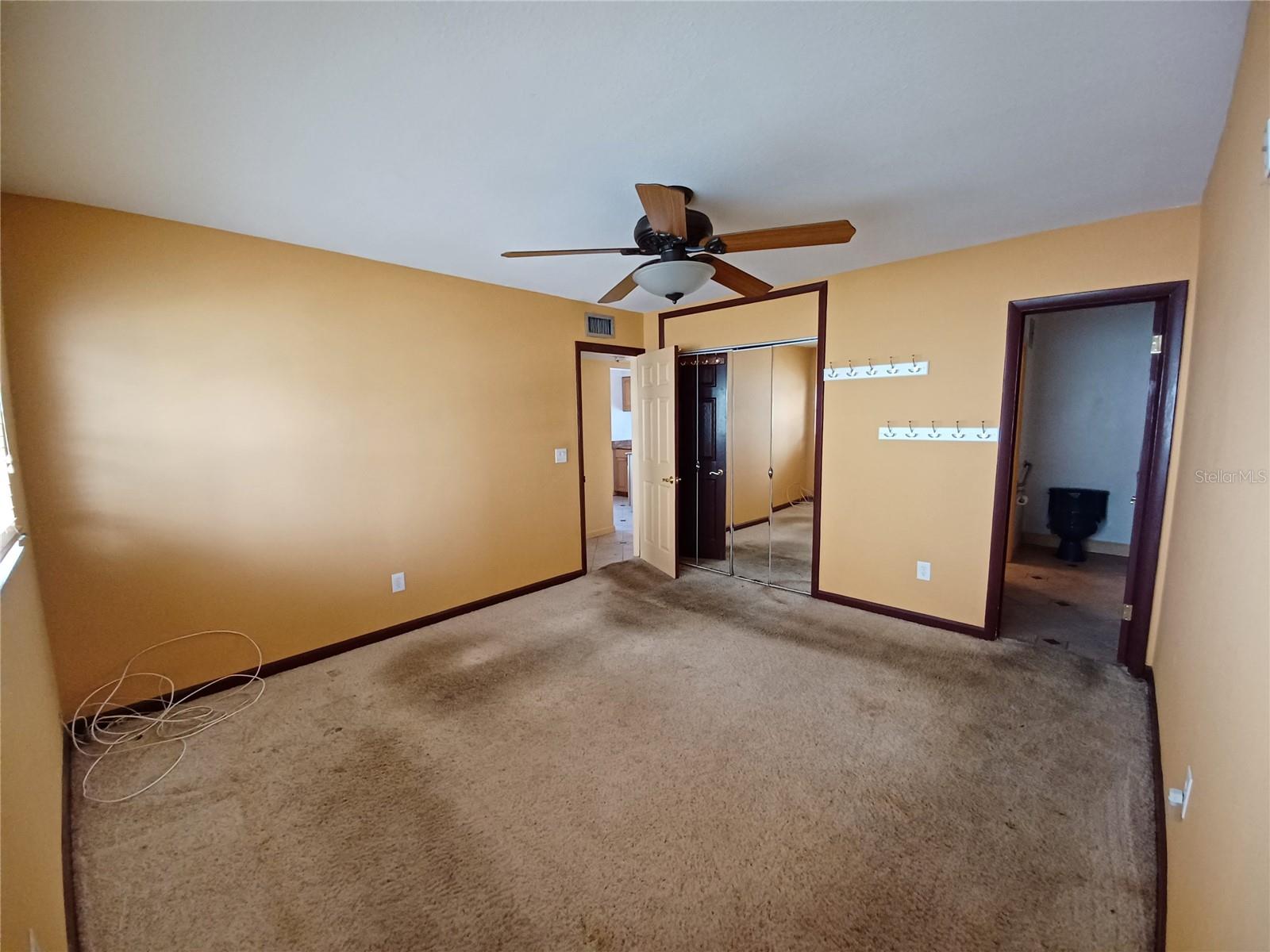 ISLAND VIEW CONDO - Residential