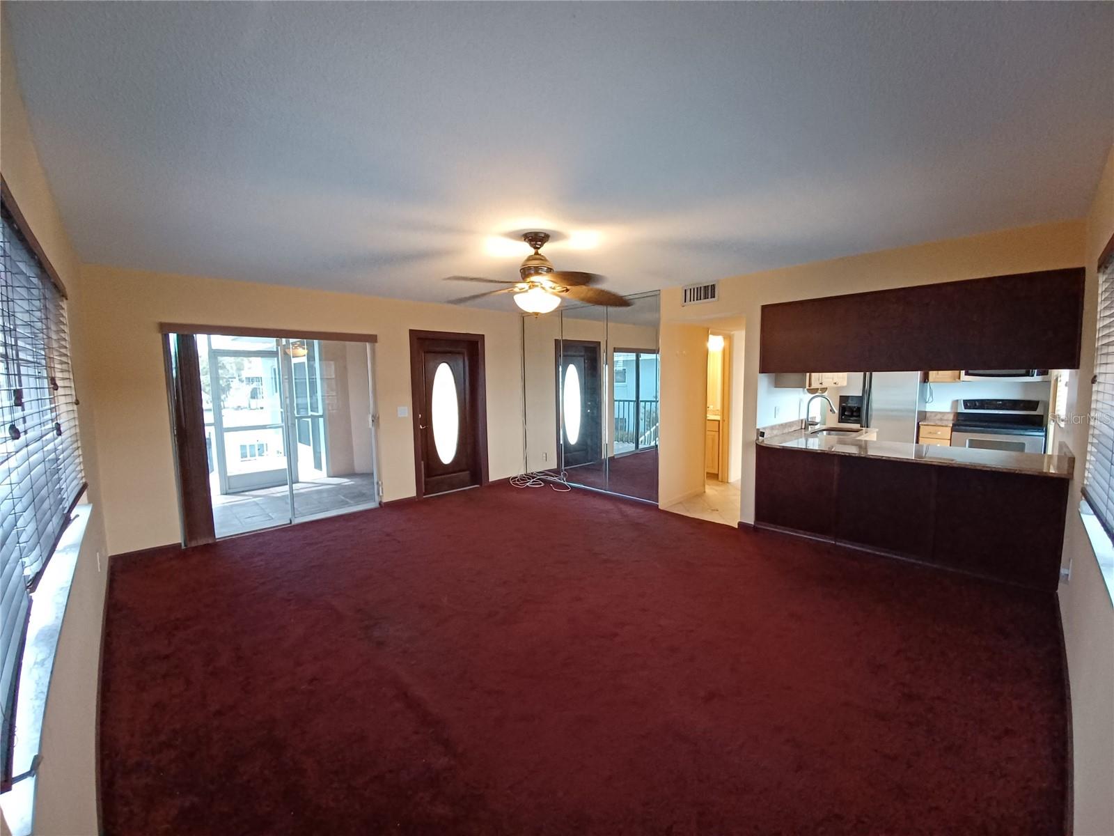 ISLAND VIEW CONDO - Residential