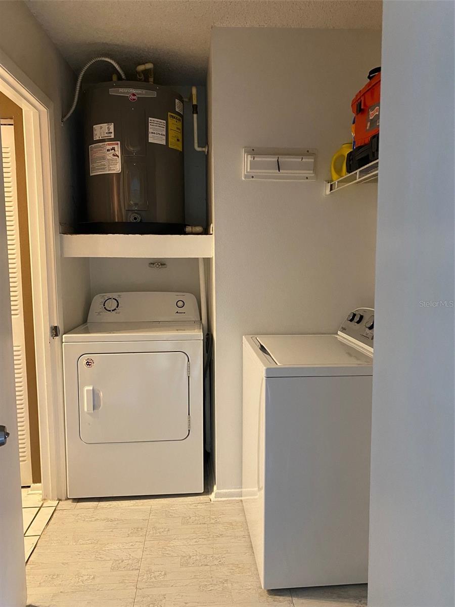 HAMPTON PARK TWNHMS UN 2 - Residential