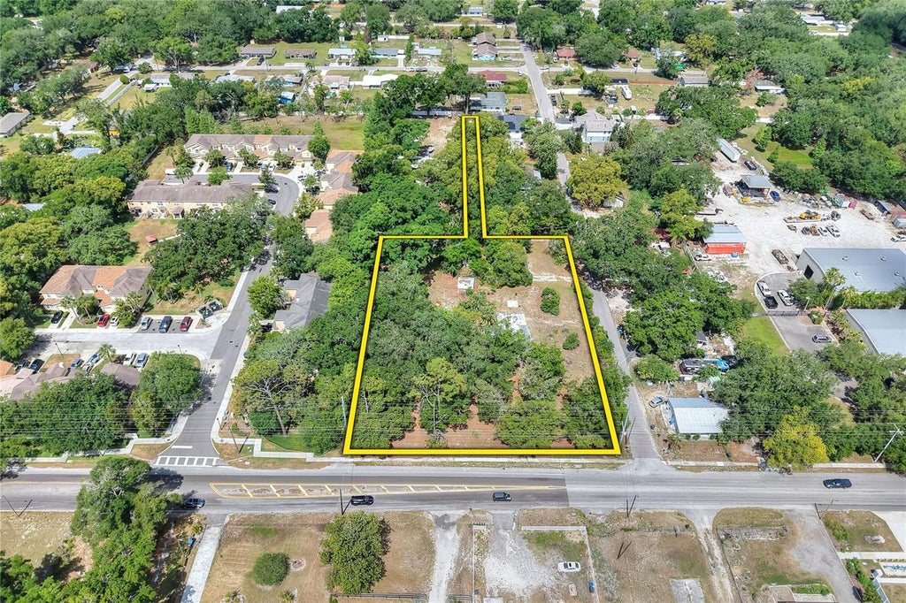 Photo of 5310 S 579 Highway, Seffner, FL 33584 (MLS # TB8515323)