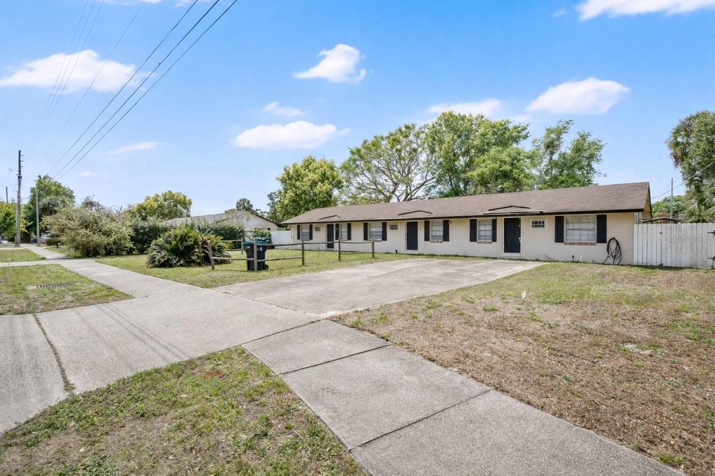 Photo of 722 Tucker Avenue, Orlando, FL 32807 (MLS # O6395000)