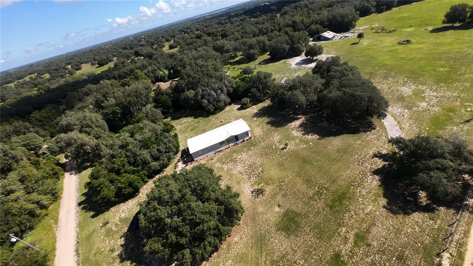 2242 FOX RUN LANE