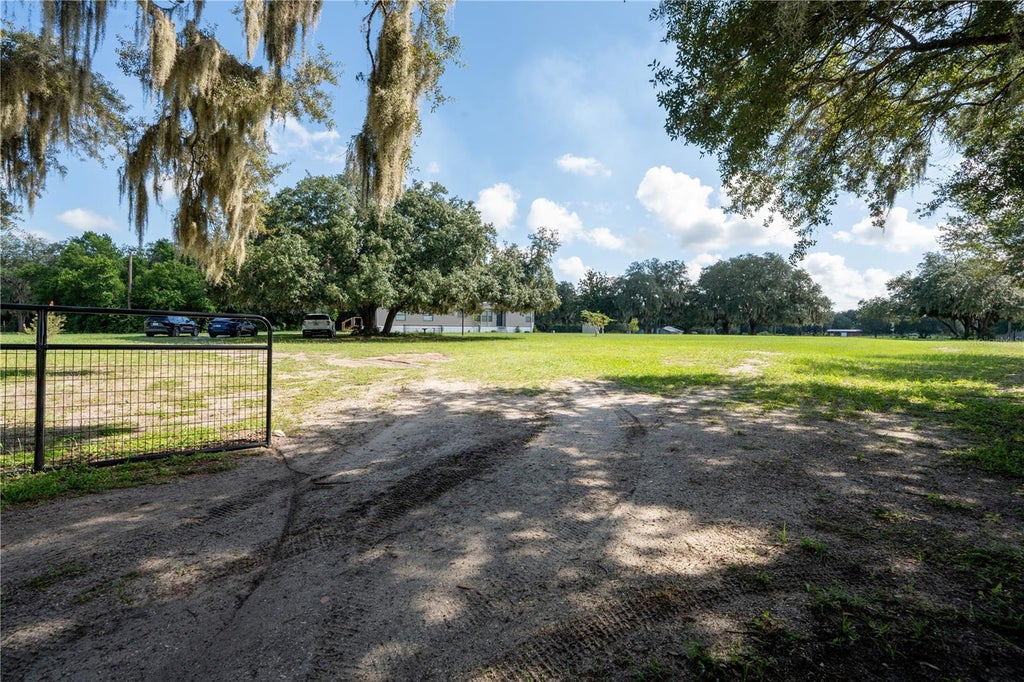 Photo of 2242 Fox Run Lane, Lake Wales, FL 33898 (MLS # L4964984)