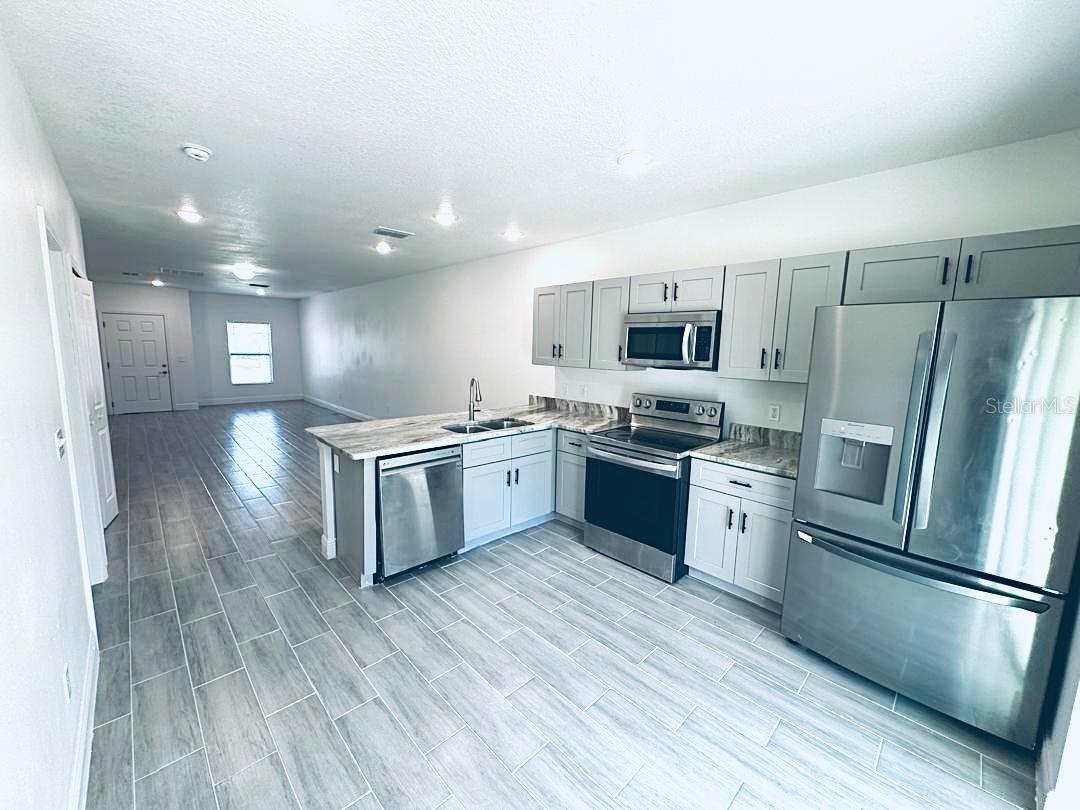 POINCIANA VILLAGE 5 NBHD 1 - Residential Lease