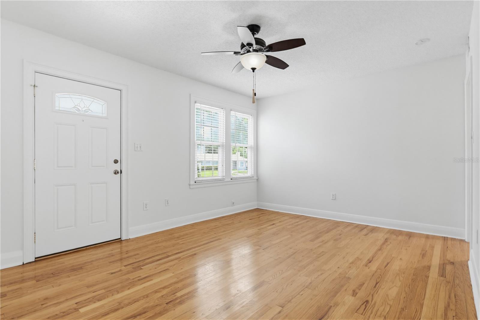 GRAY GABLES - Residential