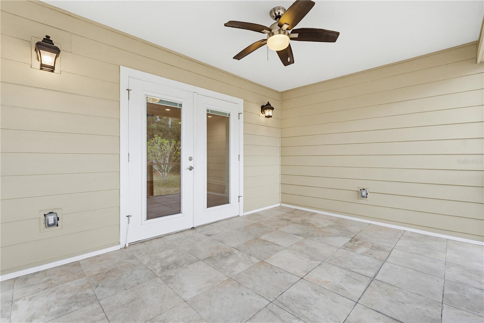 GRAY GABLES - Residential