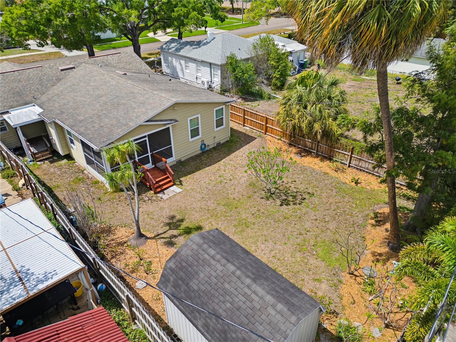 GRAY GABLES - Residential