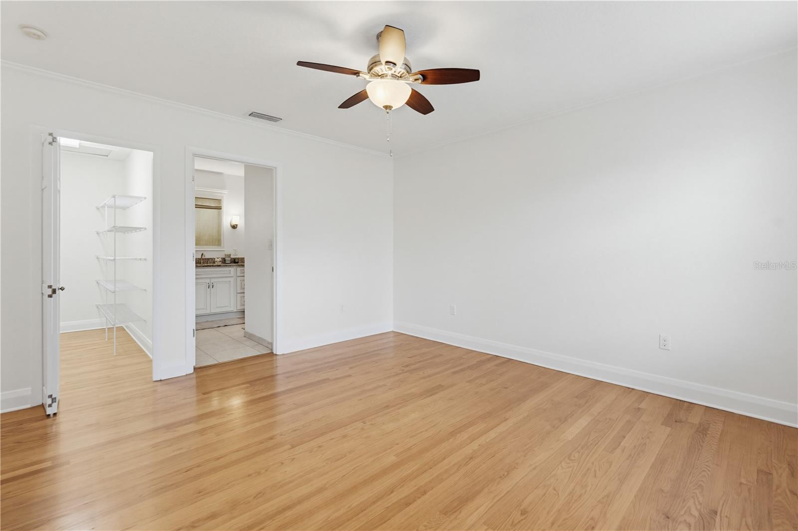 GRAY GABLES - Residential