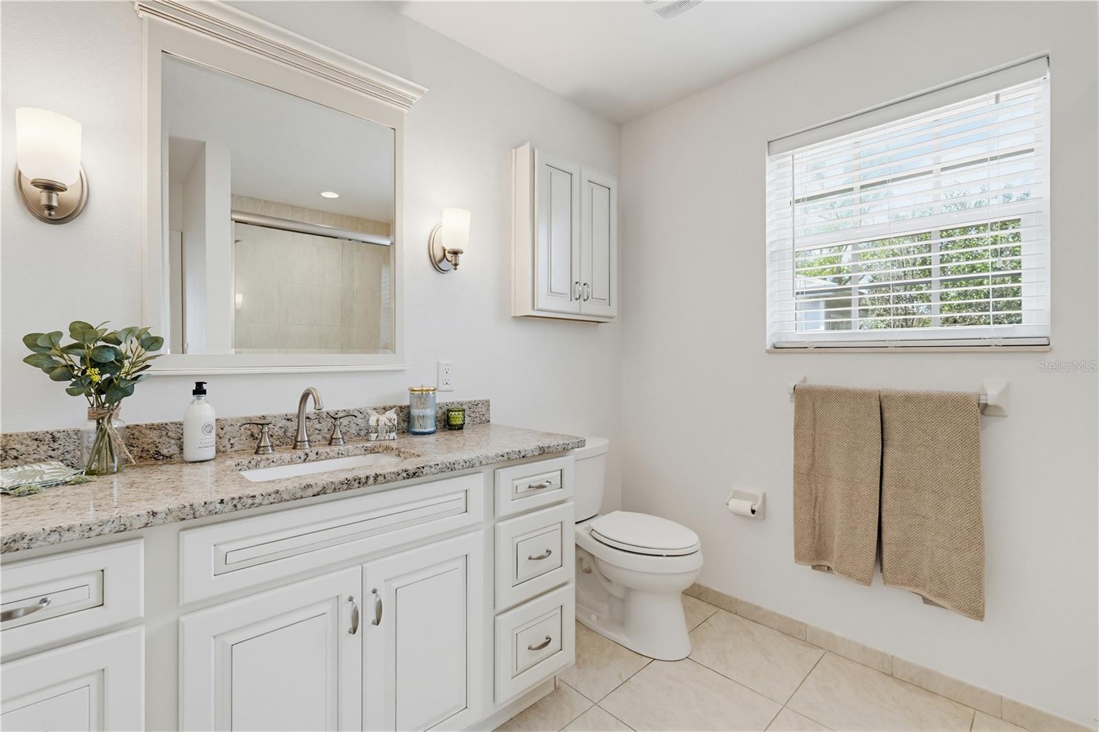 GRAY GABLES - Residential