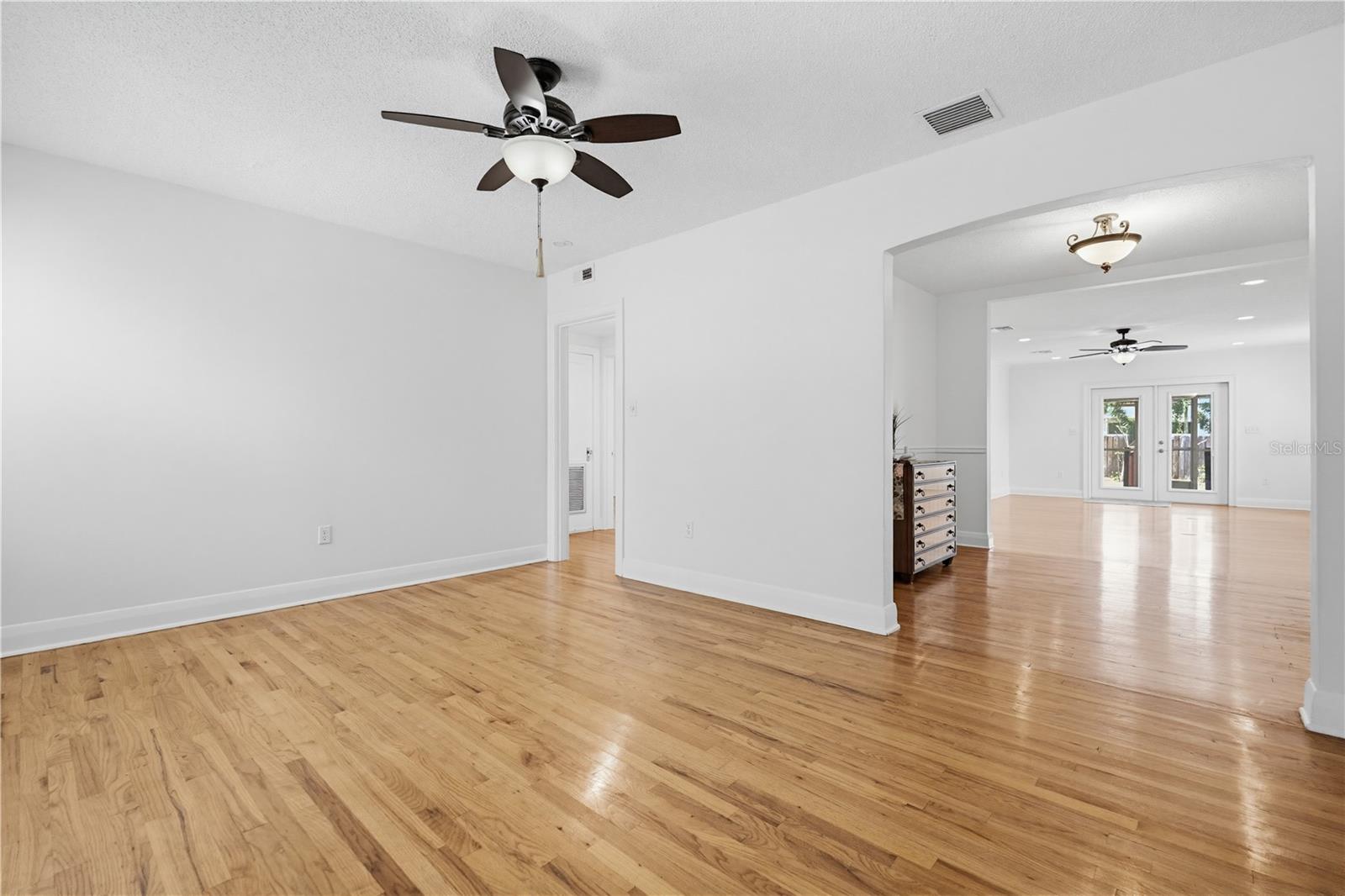 GRAY GABLES - Residential