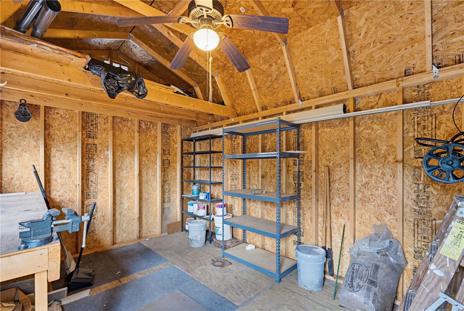 GRAY GABLES - Residential