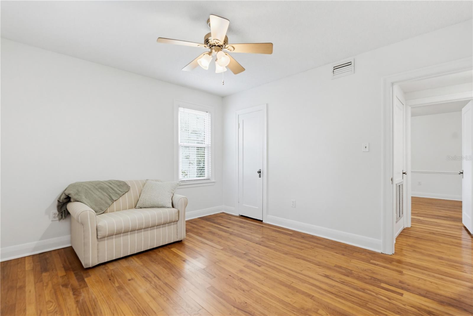 GRAY GABLES - Residential