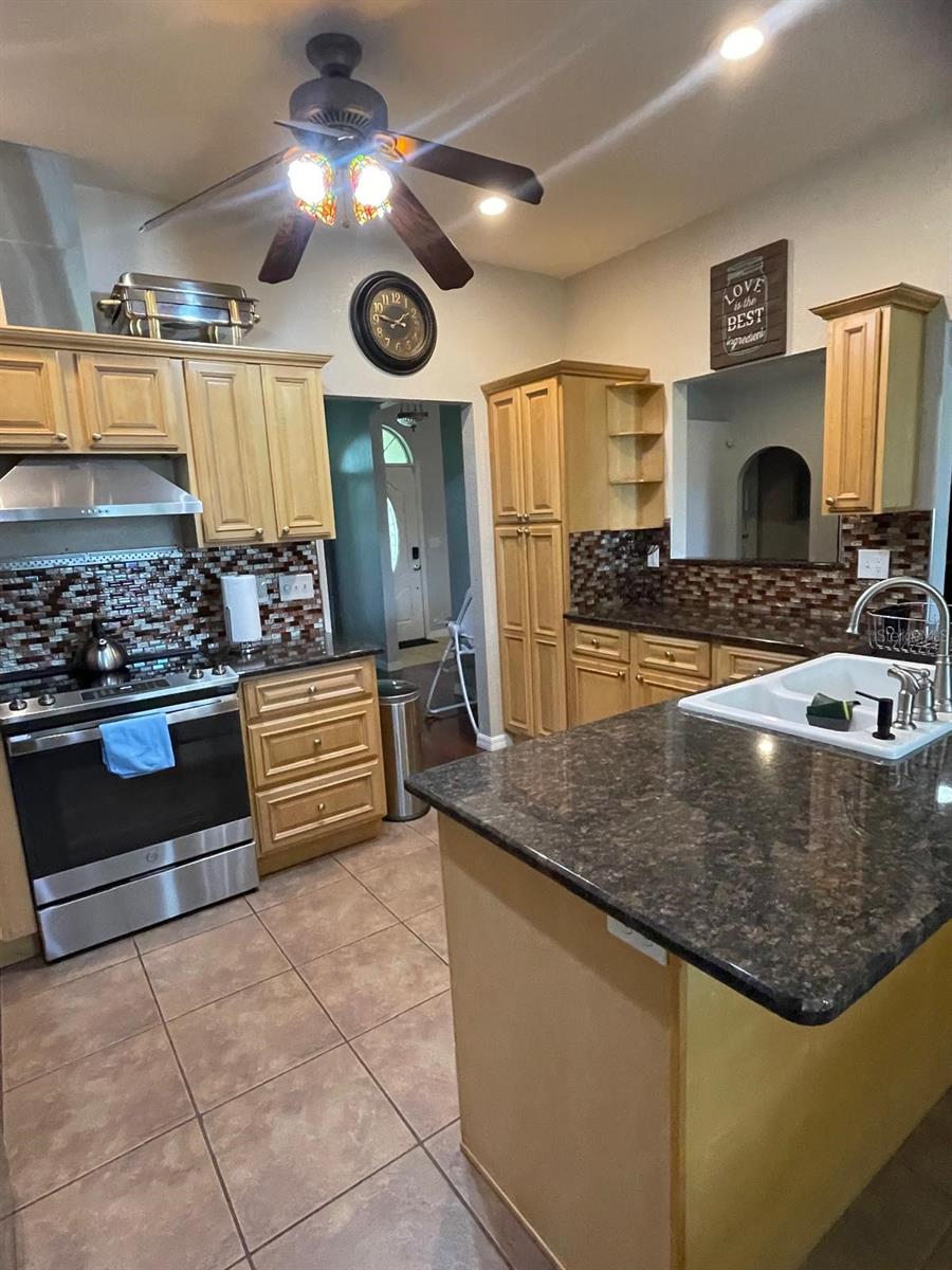 WEDGEWOOD GOLF & COUNTRY CLUB PH 01 - Residential