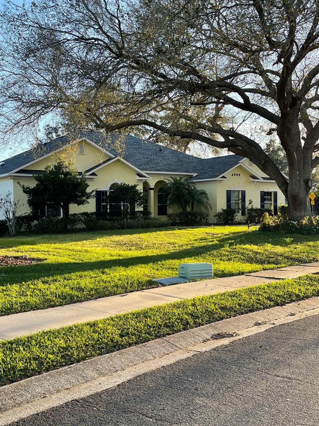 Photo of 4005 Chelsea Lane, Lakeland, FL 33809 (MLS # TB8487959)