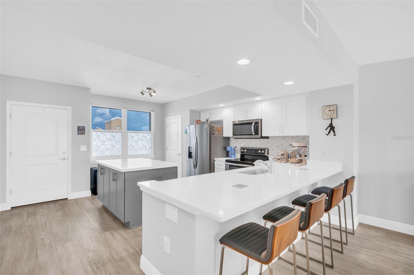 GOLF LAKE CONDO 7 AT EAST BAY - Residential