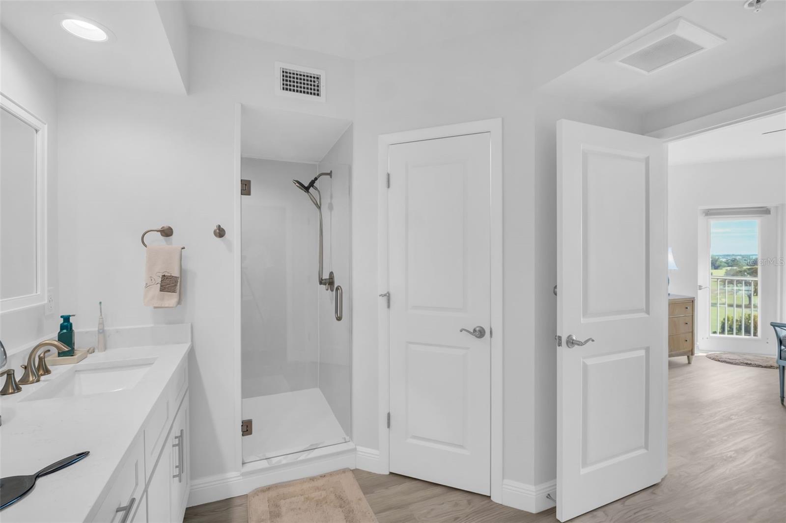 GOLF LAKE CONDO 7 AT EAST BAY - Residential