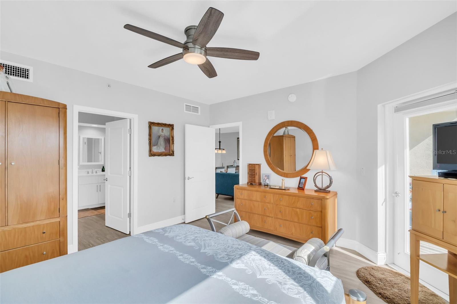 GOLF LAKE CONDO 7 AT EAST BAY - Residential