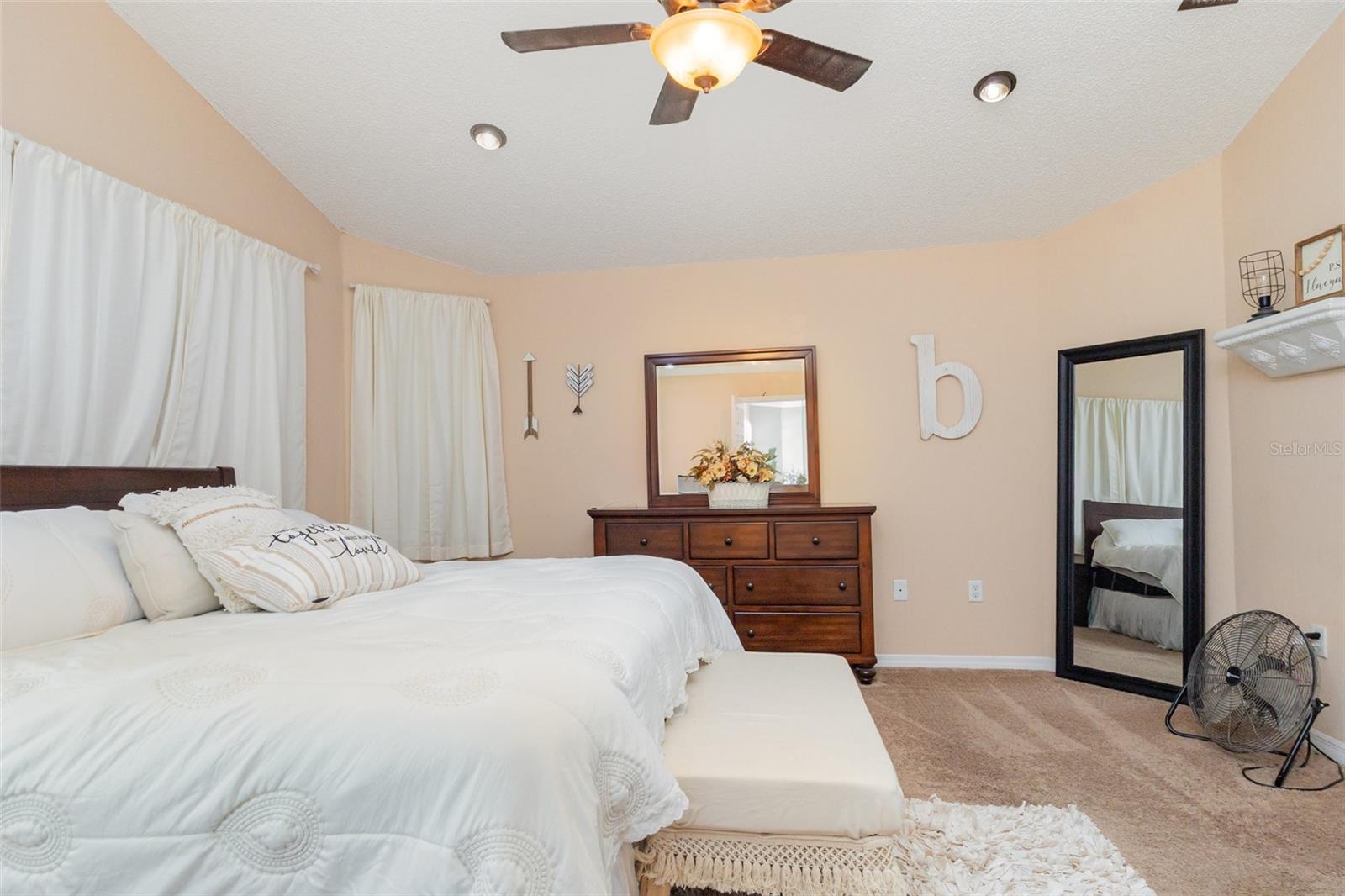 ARIETTA PALMS - Residential