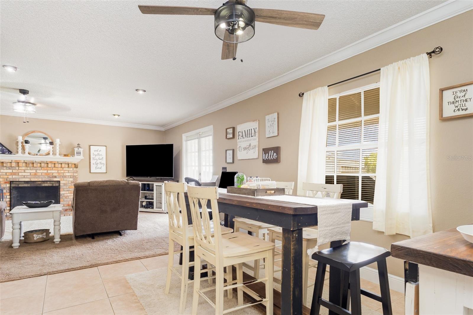 ARIETTA PALMS - Residential