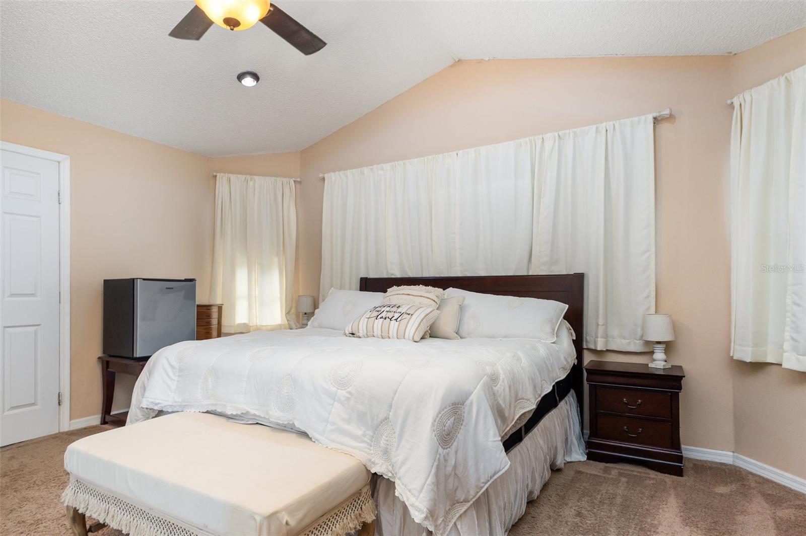 ARIETTA PALMS - Residential