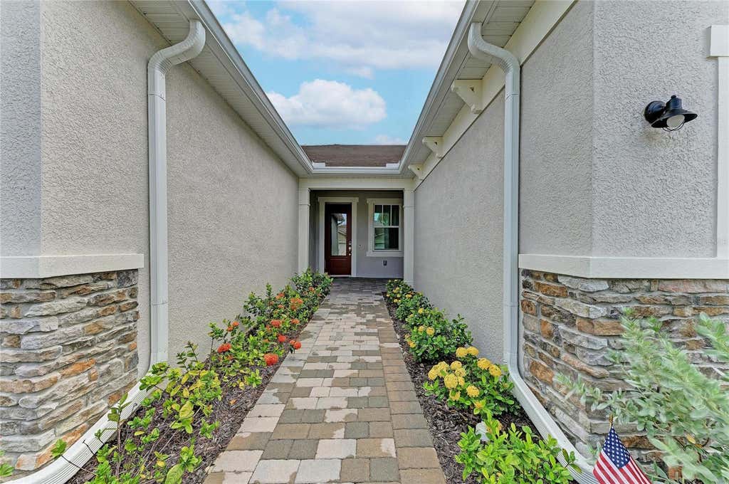 Photo of 17856 Stillness Court, Venice, FL 34293 (MLS # N6145447)
