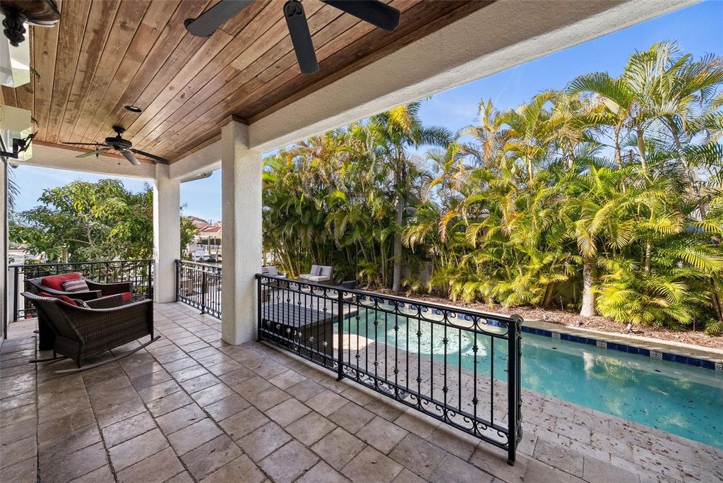 Photo of 4911 W Melrose Avenue S, Tampa, FL 33629 (MLS # TB8479587)