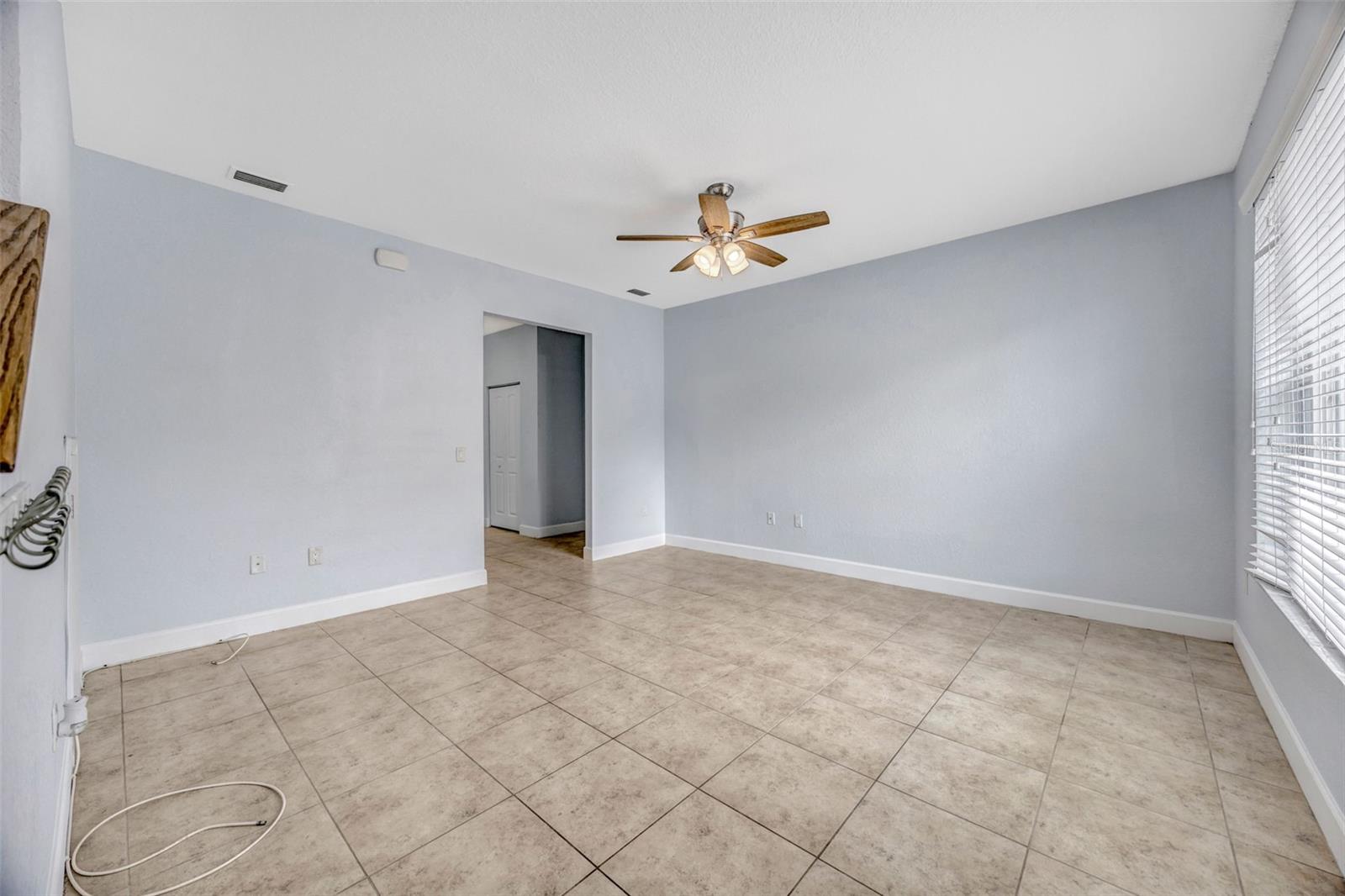 ALEXANDER WOODS TWNHM - Residential Lease