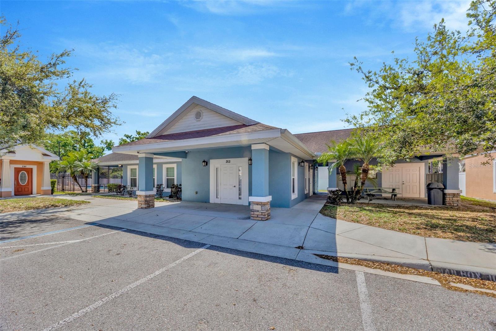 ALEXANDER WOODS TWNHM - Residential Lease