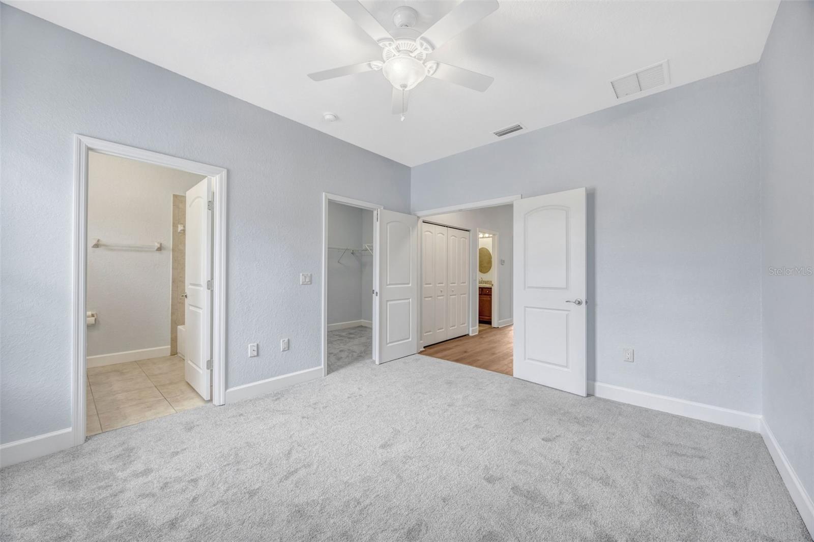 ALEXANDER WOODS TWNHM - Residential Lease