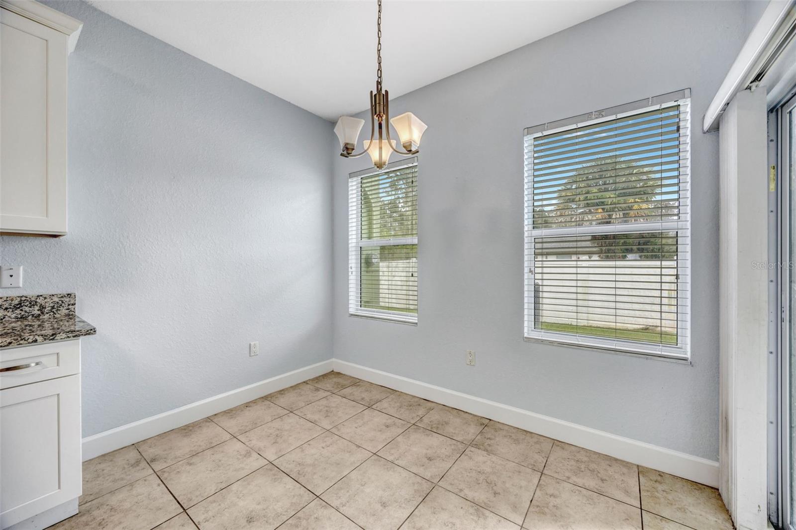 ALEXANDER WOODS TWNHM - Residential Lease