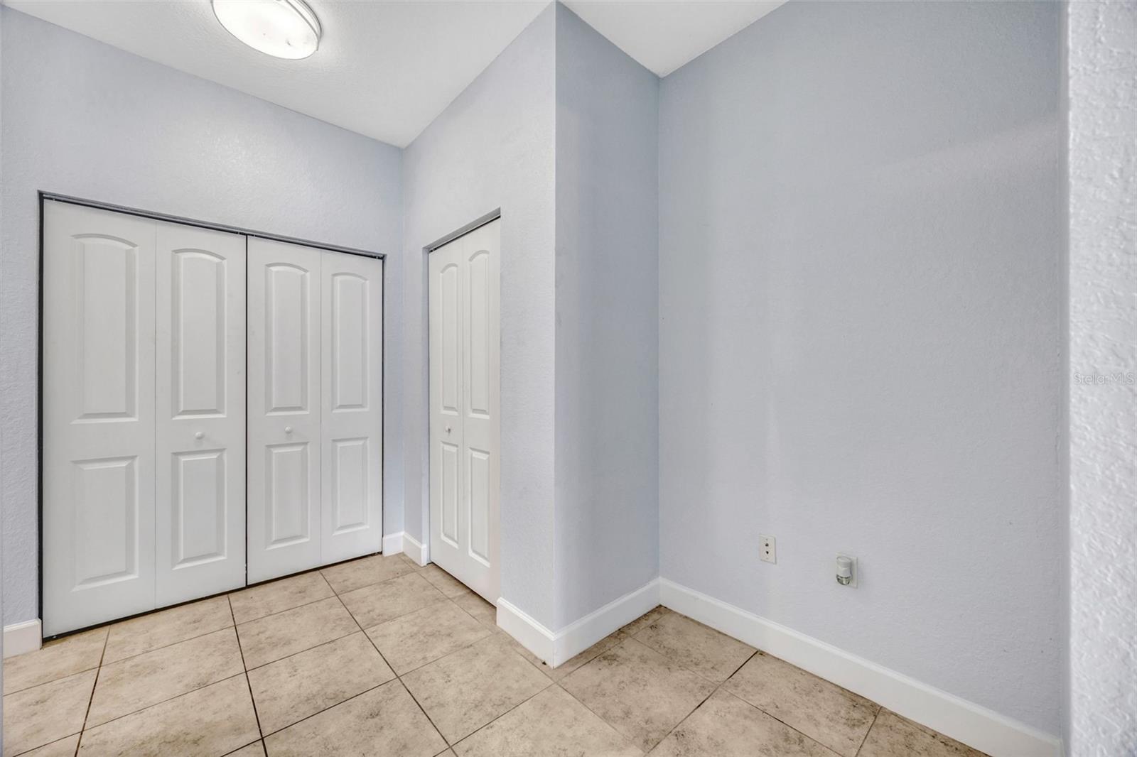 ALEXANDER WOODS TWNHM - Residential Lease