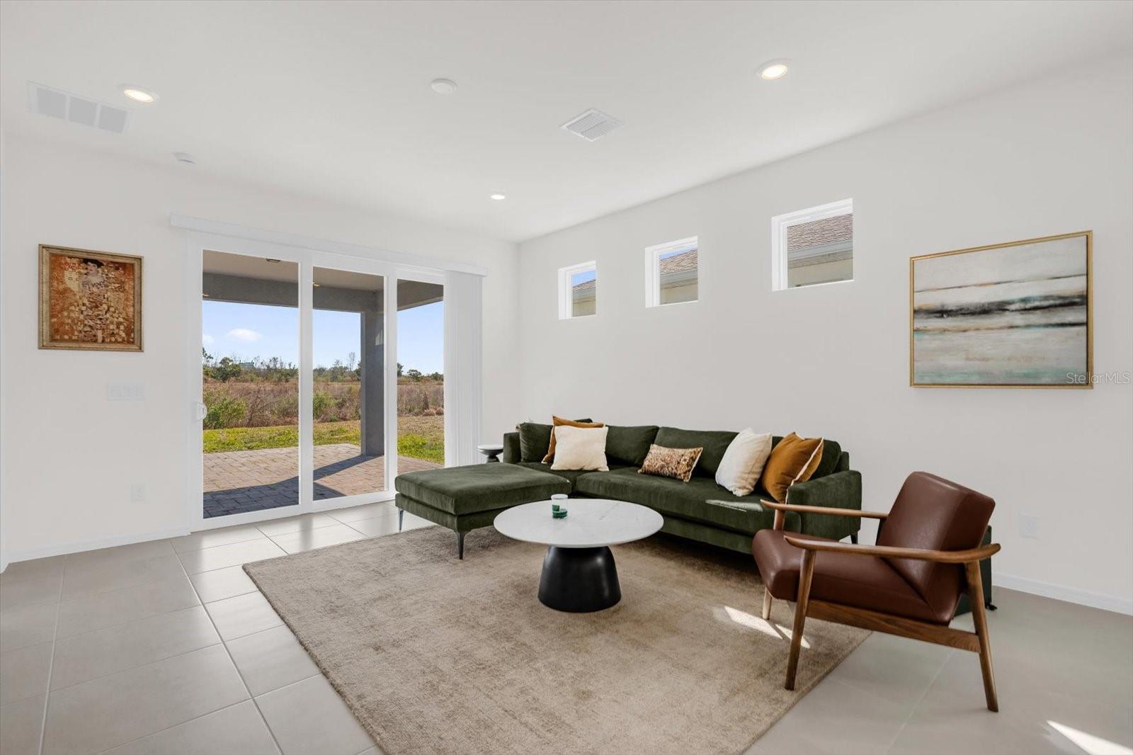 1911 SPRING SHOWER CIRCLE