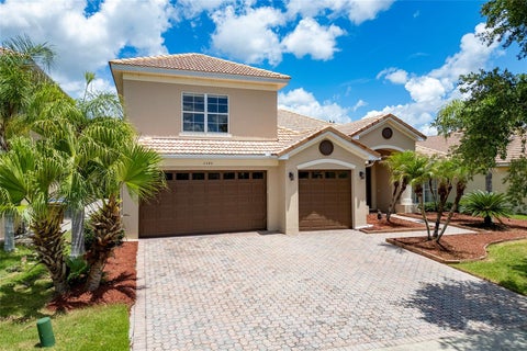 Photo of 3540 Valleyview Dr, Kissimmee, FL 34746 (MLS # S5152021)