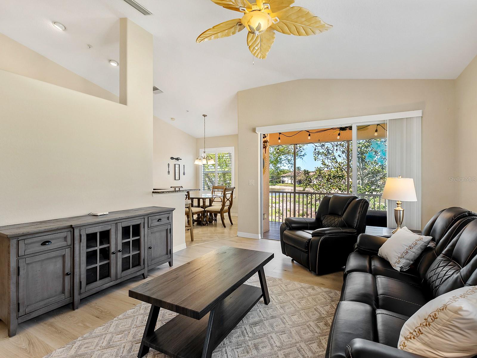 4417 CORSO VENETIA BOULEVARD D22, VENICE, FL, 34293 1 4417 CORSO VENETIA BOULEVARD D22