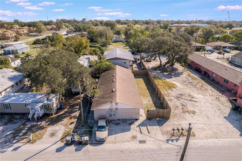 Photo of 2438 NE 5th Street NE, Winter Haven, FL 33881 (MLS # O6357169)